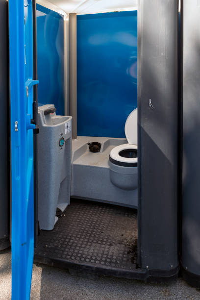 Best Portable toilet rental cost  in Endwell, NY